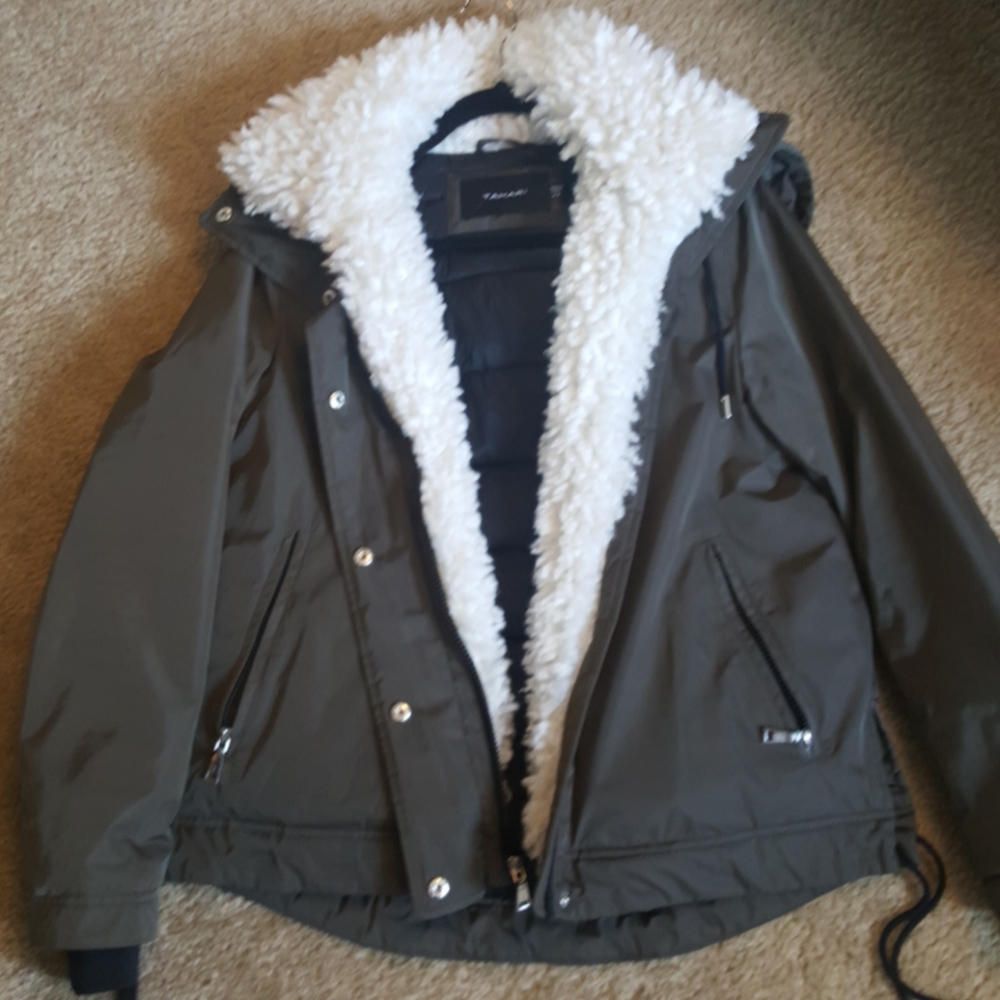 Tahari winter jacket